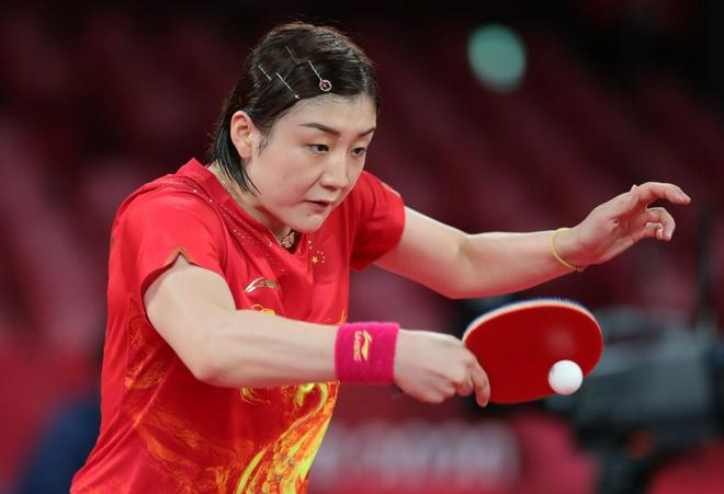 他贡献了十 他贡献了十