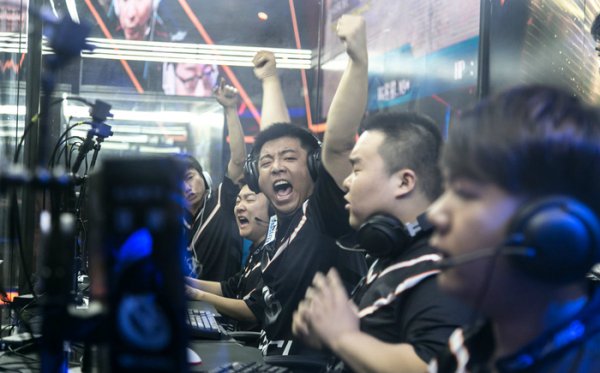 采取犯规战 采取犯规战