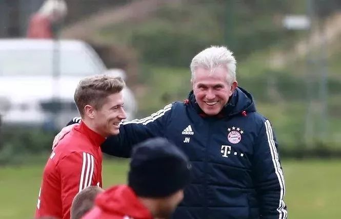 以舞台语言 以舞台语言